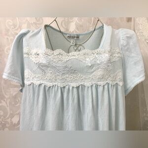 VINTAGE MISS ELAINE LIGHT BLUE SIZE MEDIUM NIGHTGOWN Style
201466